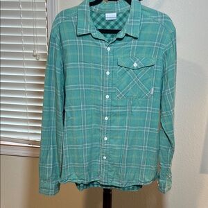 Columbia Green Plaid Casual Button Down Shirt